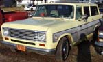 74 IHC Travelall 4dr Station Wagon