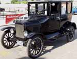 23 Ford Model T ForDor Sedan