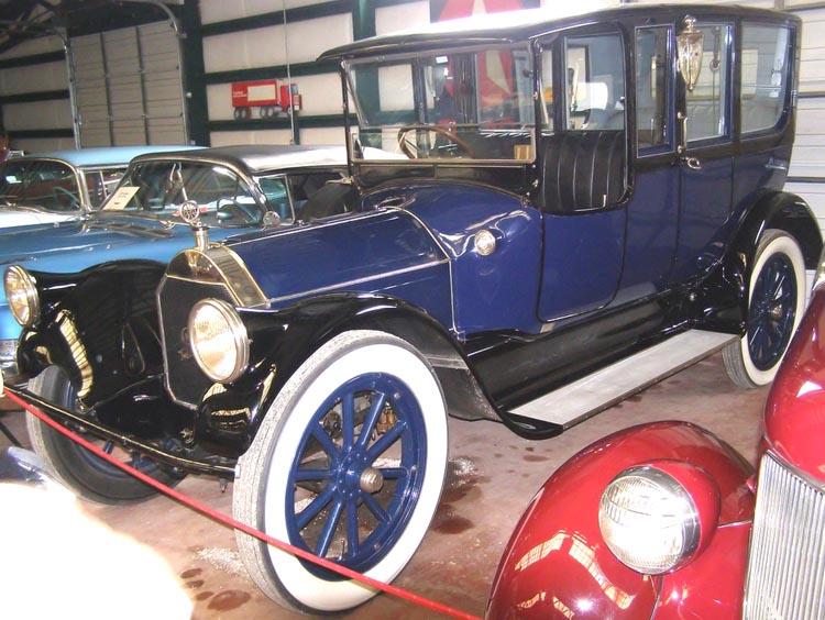 19 Pierce Arrow Model 38 Suburban Limo